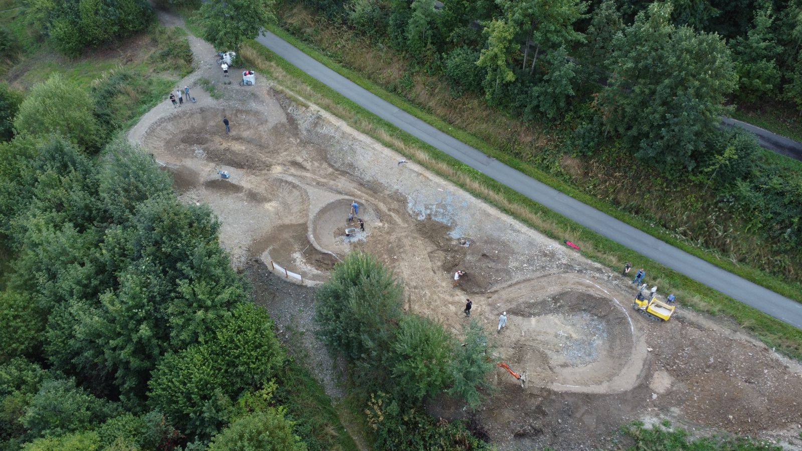 Luftaufnahme des Pumptracks Bad Fredeburg im Bau